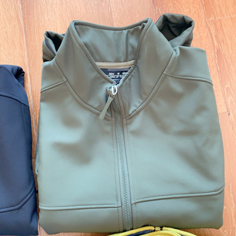 Soft shell prsluk s kapuljačom, slim fit, stojeći ovratnik, dvostruko zatvaranje, pamuk-mješavina tkanine, proljeće 2025