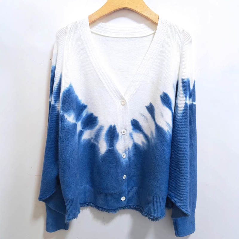 Kardigan s tie-dye uzorkom, bat rukavima, V-rez, slobodan kroj, srednja duljina