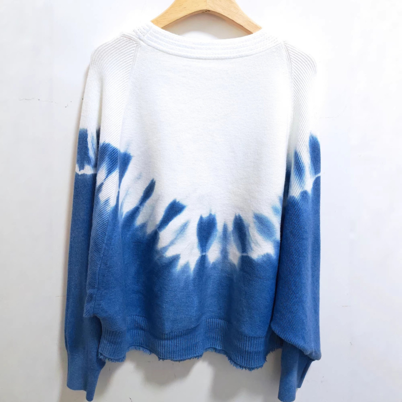 Kardigan s tie-dye uzorkom, bat rukavima, V-rez, slobodan kroj, srednja duljina