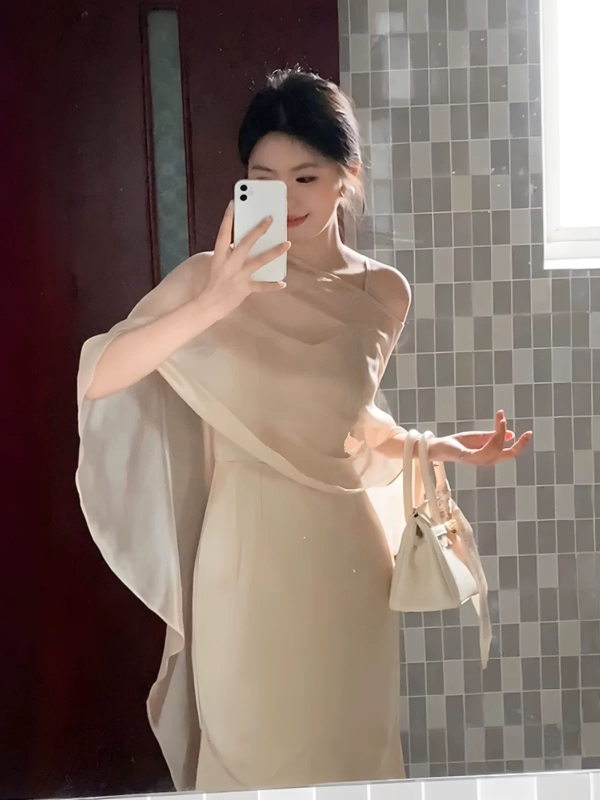 Set od dva komada haljine s trakama, elegantan stil, haljina A-kroj, midi duljina, bez rukava, poliester