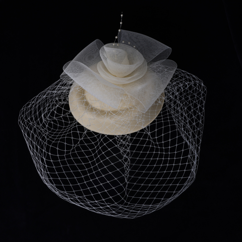 Nőknek szóló fejfedő — retro hálós hajdísz menyasszonyi stílusban, mintás dizájn, nyár 2025