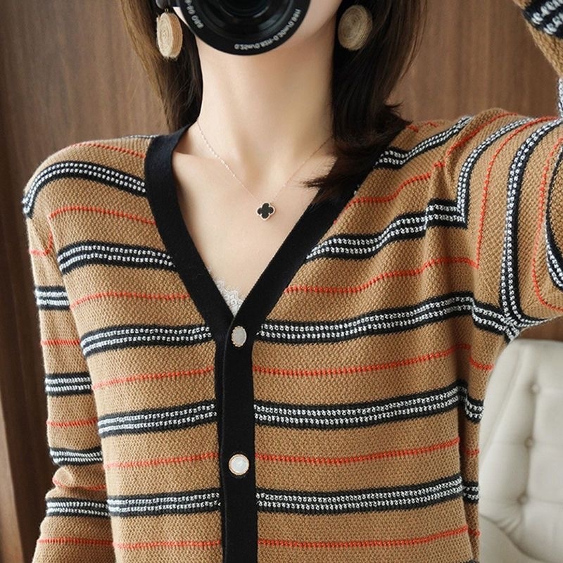 Γυναικείος πλεκτός cardigan με ρίγες και χρωματικό μπλοκ — OEM παραγωγή βάσει σχεδίων, κύκλος δοκιμών 7 ημερών, χωρητικότητα 1000 τεμάχια/ημέρα, μεσαίας κατηγορίας παραγωγή, στυλ Ιαπωνίας και Νότιας Κορέας