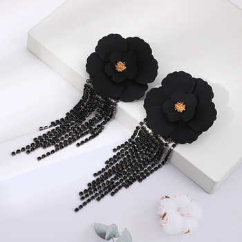 Обeци – флорална стилизация, пискюлна висулка, ушни игли от сребро 925, смесени материали, емалово покритие