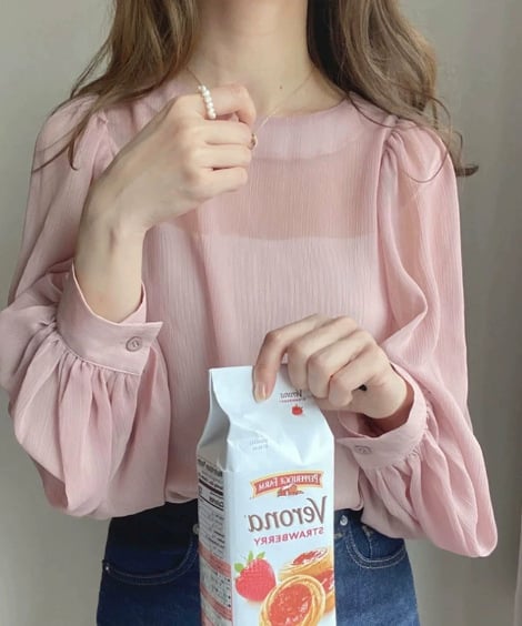 Laza chiffon felső kerek nyakkal, lámpa ujjak, csíkos minta, akril rost