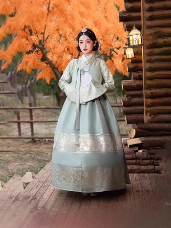 Tradicionalni korejski hanbok za žene — Yanji stil, za scenske nastupe i putničke fotografije, poliester 95%+, zima 2024