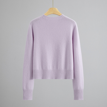 Кашмирен пуловер с кръгла яка, свободен силует, дълги ръкави