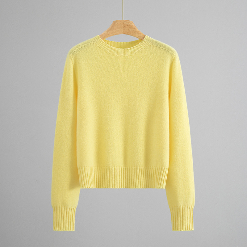 Кашмирен пуловер с кръгла яка, свободен силует, дълги ръкави