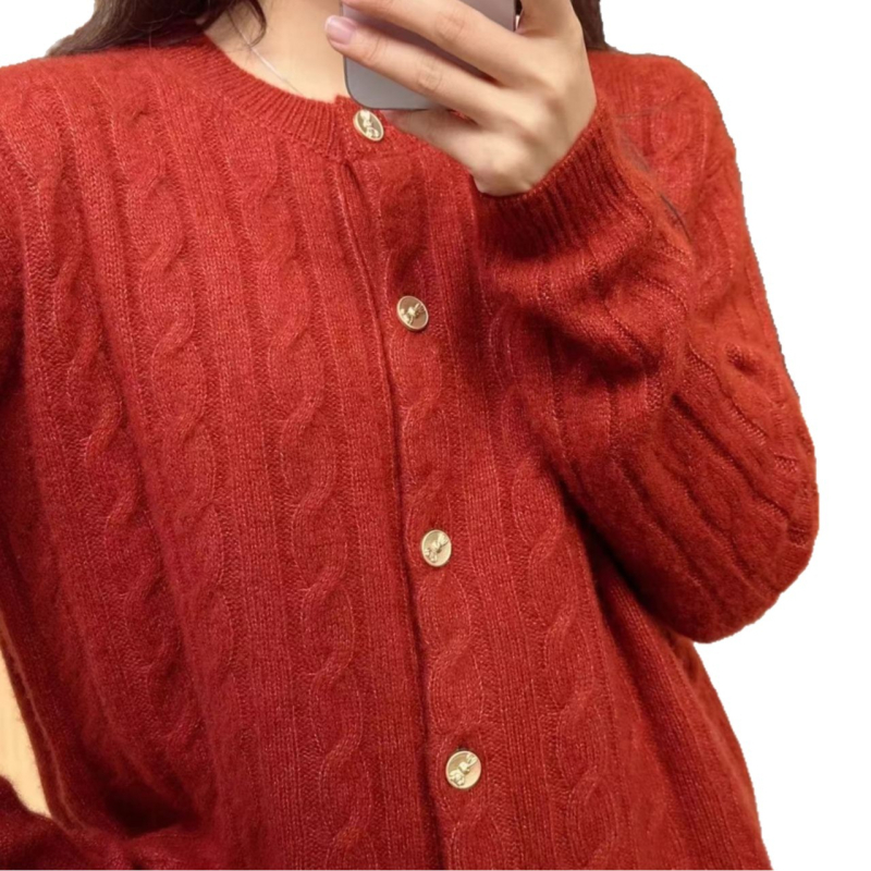 Дамски кашмирен кардиган - свободен силует, къса дължина, кръгло деколте, мерсеризирана тъкан, едноредово закопчаване