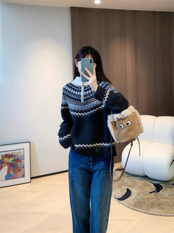 Női kapucnis pulóver fél-zip jacquard kötés, gyapjúkeverék anyagból