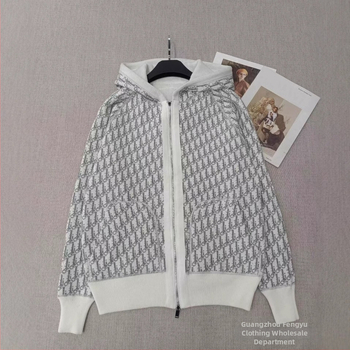 Кардиган с качулка и цип, двустранно принтиран ромбовиден модел