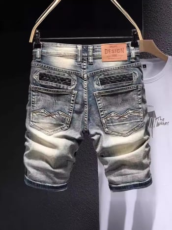 Muške traper šorke, rastezljivi denim od pamuka, s patch-ovima istrošenog izgleda, straight kroj, ljetni street style