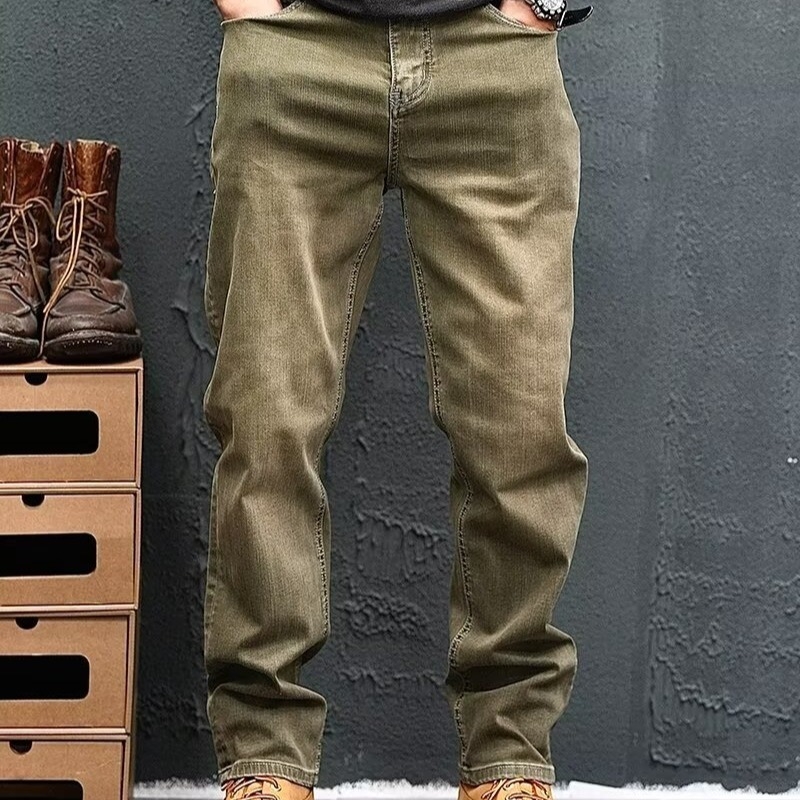 Férfi egyenes szabású farmernadrág, középmagas derekú, cipzáras zárás, magas rugalmasság, könnyű anyag