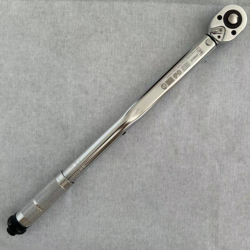 Állítható nyomatékkulcs, szénacél, ipari minőség