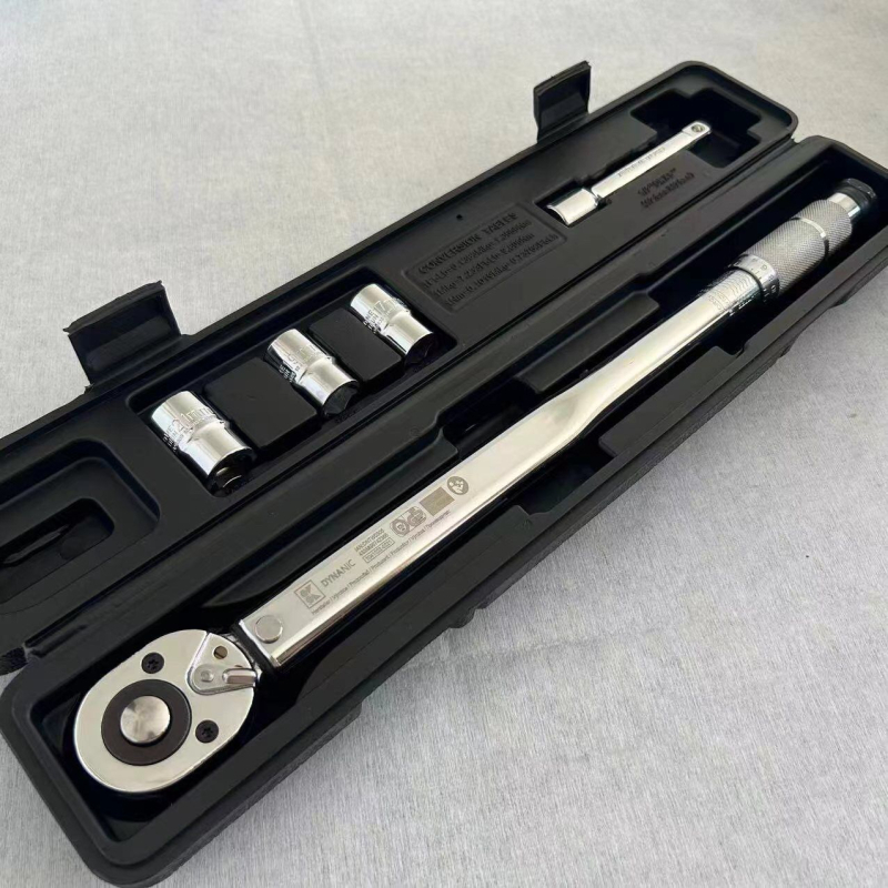 Állítható nyomatékkulcs, szénacél, ipari minőség