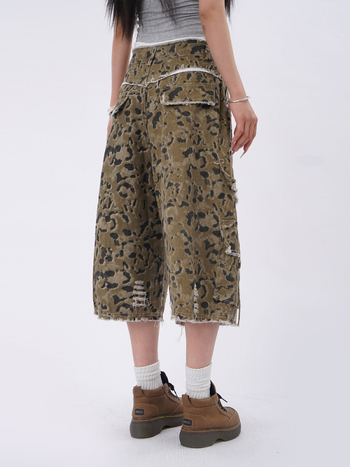 Capri hosszú egyenes nadrág, pamut, kopott leopárd mintázat, kőmosott, mikroelasztikus, nyár