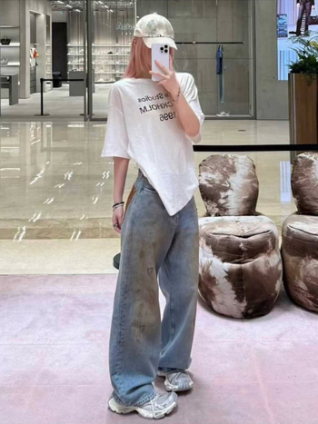 Τζιν με ίσια γραμμή, ψηλή μέση, φερμουάρ, πλυμένα σκισμένα βαμβακερά υφάσματα 95%