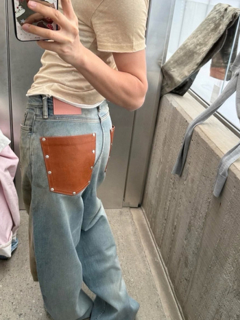 Τζιν με ίσια γραμμή, ψηλή μέση, φερμουάρ, πλυμένα σκισμένα βαμβακερά υφάσματα 95%