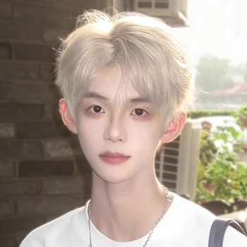 Περούκα ανδρών με κοντό ίσιο μαλλί, ίνες υψηλής θερμοκρασίας, πλήρης κάλυψη κεφαλιού, καθολική εφαρμογή, μηχανική επεξεργασία