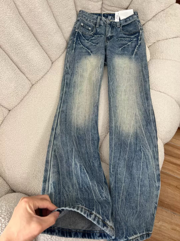 Muške traperice, ravnog kroja, srednji struk, zip zatvarač, mikroelastičnost, poliester vlakno