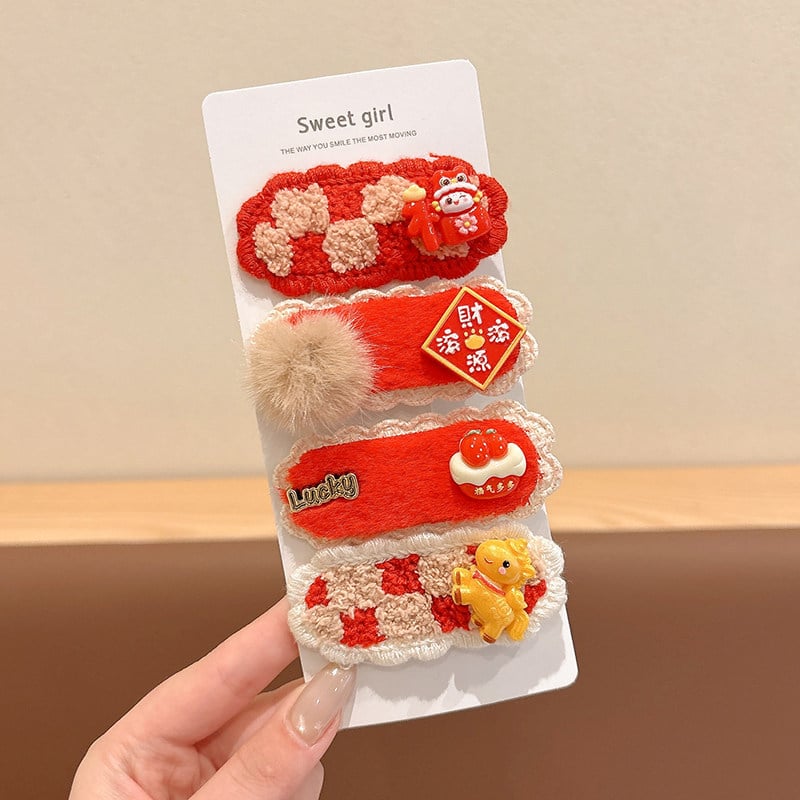 Clips de păr pentru copii – stil etnic de Anul Nou, lucrat manual; material: aliaj și țesătură; tip: clemă; potrivit pentru copii