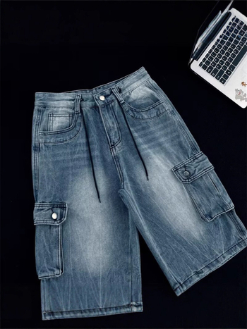 Muške traper cargo šorceve, ravni kroj, široke nogavice, višestruke džepove, ljeto 2025