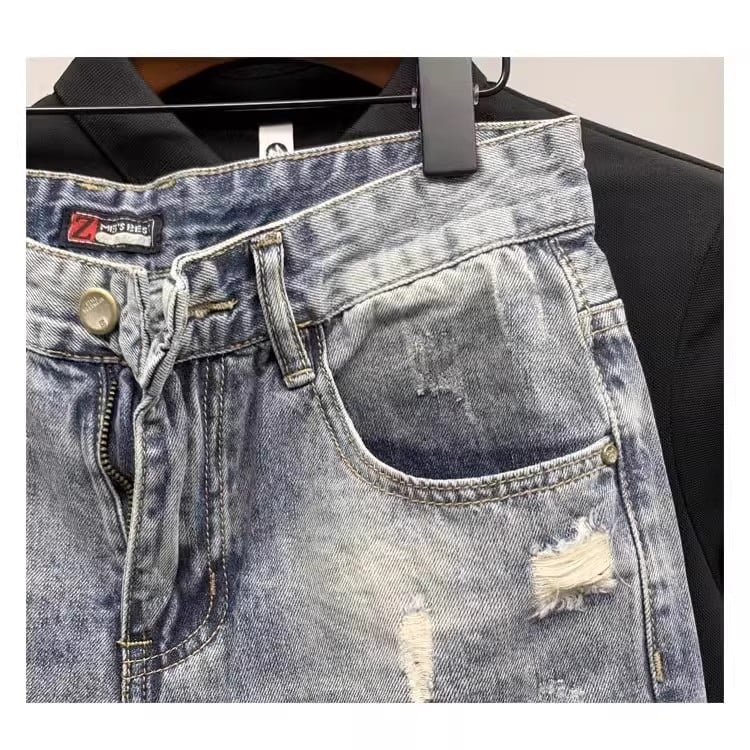 Muške traper kratke hlače, tanak rastezljivi denim, uski ravni kroj, srednji struk, zatvaranje na gumbe, za svakodnevnu upotrebu