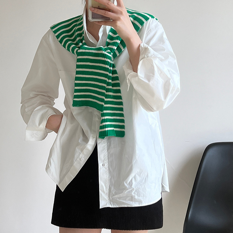 Vuneni šal s prugama preko ramena i pulover kap za žene — warp tkani, prugasti uzorak, dekorativni dodatak za zimu, proljeće i jesen