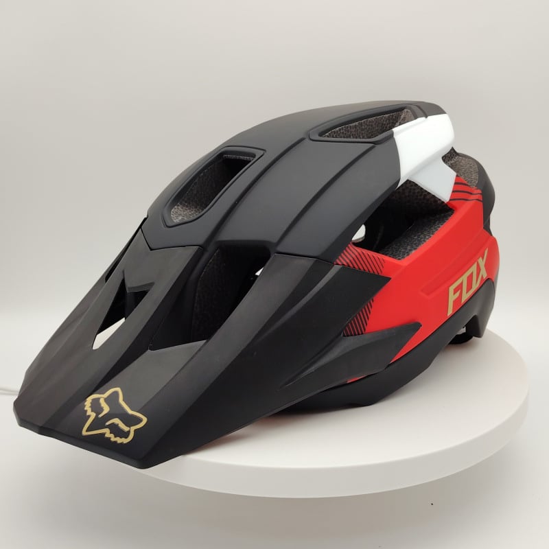 Kaciga za biciklizam - unisex, nepersonalizirana, bez logotipa, generička marka