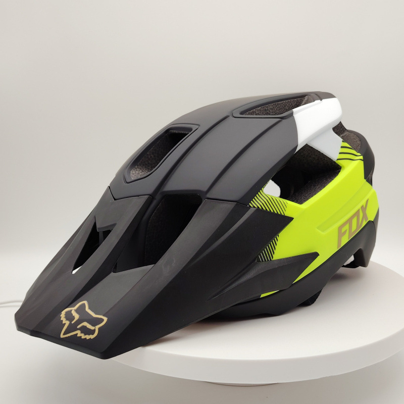 Kaciga za biciklizam - unisex, nepersonalizirana, bez logotipa, generička marka