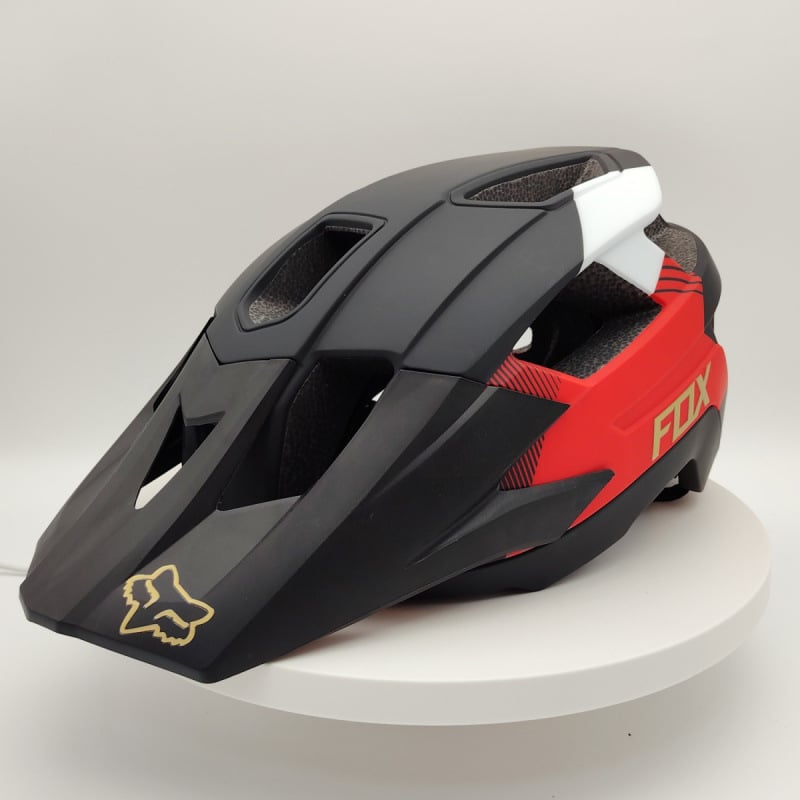 Kaciga za biciklizam - unisex, nepersonalizirana, bez logotipa, generička marka