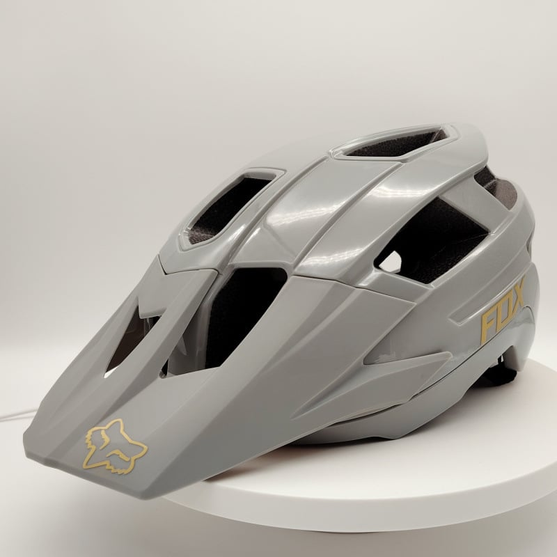 Kaciga za biciklizam - unisex, nepersonalizirana, bez logotipa, generička marka