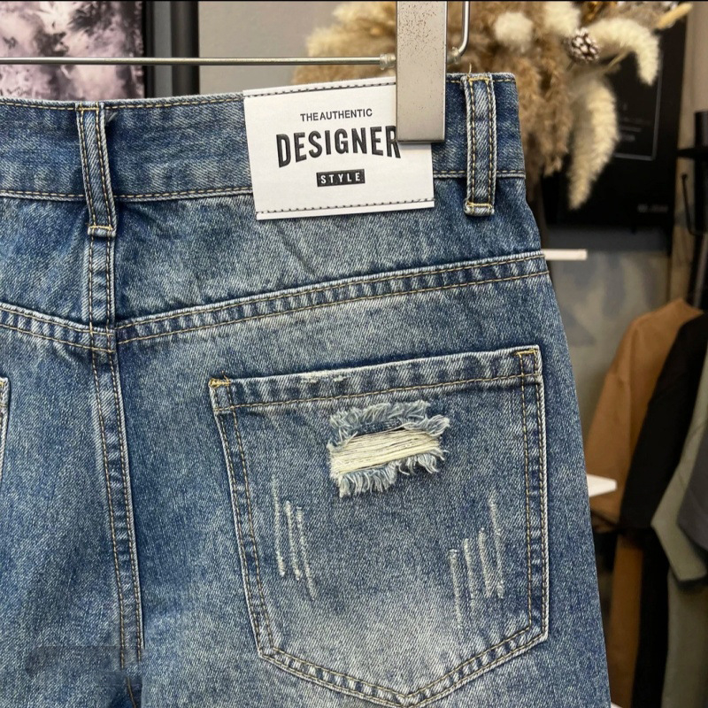 Denim šortsi s iskidanim detaljima, lagan kroj, srednji pojas, mješavina lana i poliestera (70% poliestera)