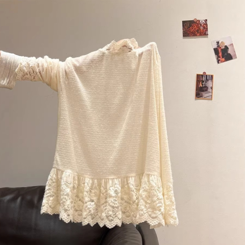 Poliesterska majica s čipkastim patchworkom, dugi rukavi, polu-visoki ovratnik, japansko-korejski stil
