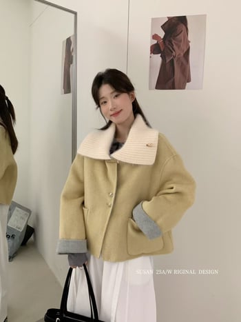 Женско палто от вълна, изключително дебело, с ревър, свободна кройка и дълги ръкави; материя: вълна и полиестер