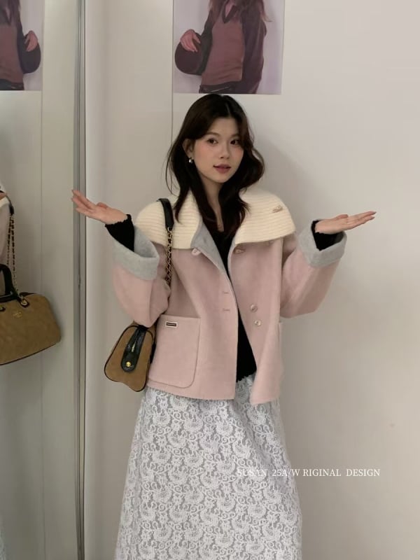 Женско палто от вълна, изключително дебело, с ревър, свободна кройка и дълги ръкави; материя: вълна и полиестер