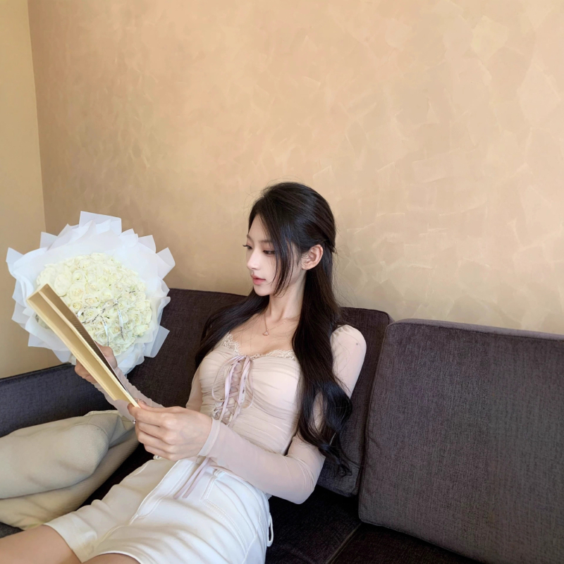 Majica s mrežastim umetkom i čipkom, poliester, U izrez, dugi rukavi, uski kroj