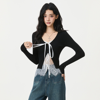 Čipkasta košulja s uzorkom lubanje, patchwork, V-izrez, dugi rukav, uski kroj