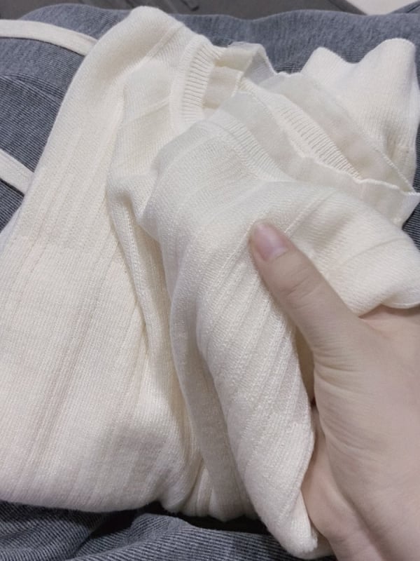 Organza pleteni džemper, dugi rukavi, okrugli ovratnik, slobodan kroj, kratka duljina (≤40 cm)