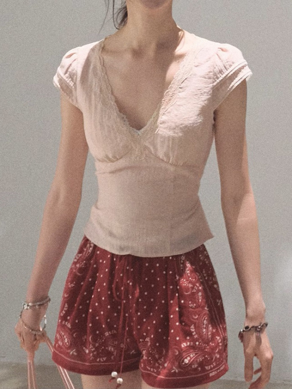 Top Lyocell T-shirt cu dantelă dublă, decolteu în V cu bretele, croială Slim fit, mâneci scurte