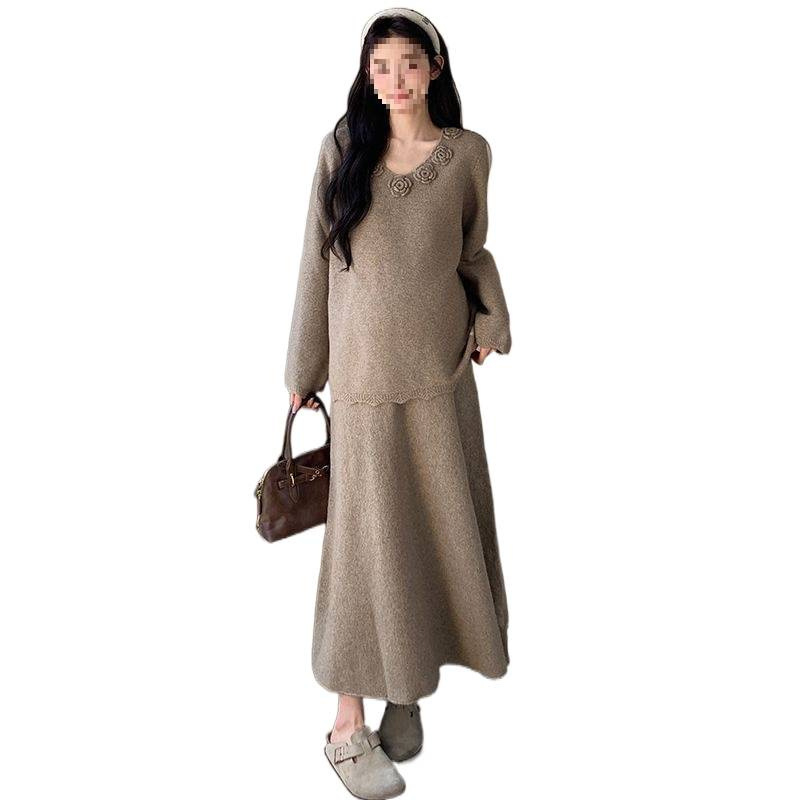 Майчин комплект от две части с пуловер с яка — дълги ръкави, пролет 2025, PVC плат