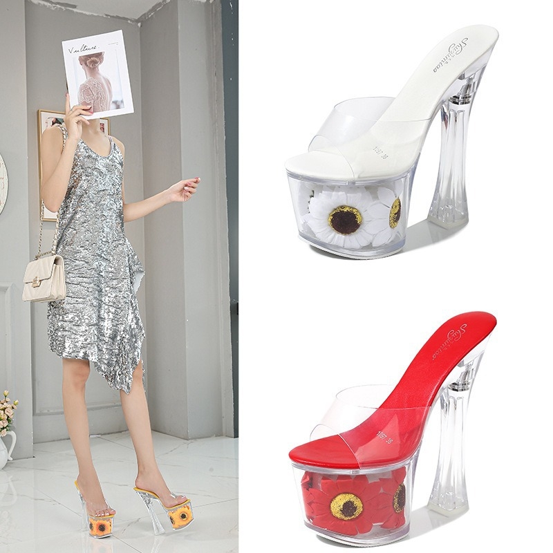 Plusz méretű átlátszó kristályos szandál PU felsőrésszel, hal formájú orral, stilettó sarok, gumírozott platforma, virágos díszítés