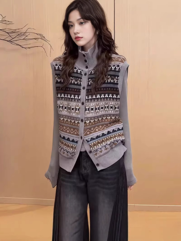 Жилет с жакард Fair Isle, стояща яка, къса дължина, полиестер