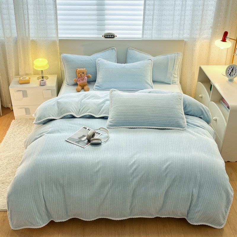 Set cu husă de pilotă din velur de lapte, patru piese, iarnă-toamnă, țesătură jacquard și satin, 3000–3500 g