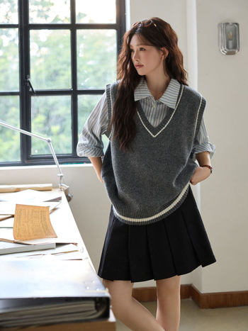 Vesta tricotată lejeră pentru femei, stil coreean, decolteu în V, fără mâneci, lungime medie