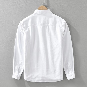 Cămașă în stil japonez cu dungi, mâneci lungi, croială lejeră; 100% bumbac.