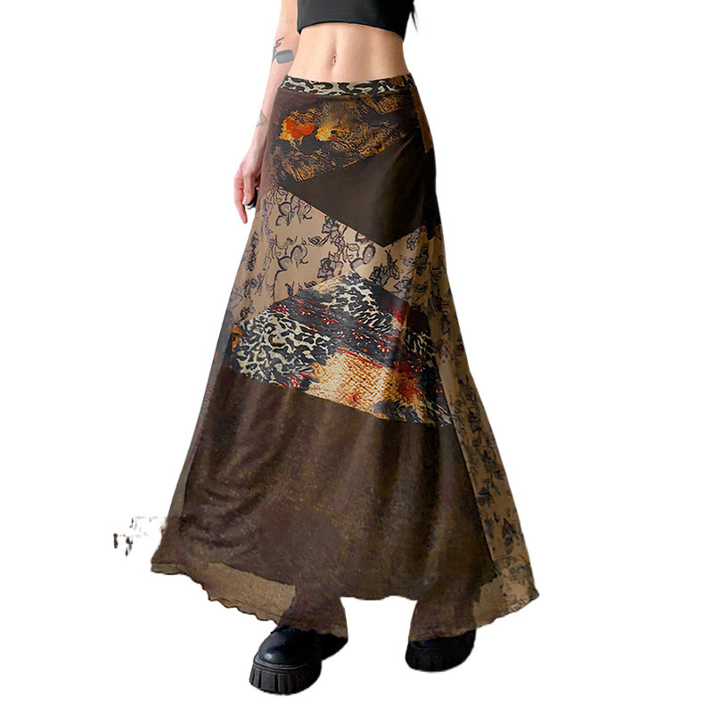 Női midi szoknya, absztrakt patchwork mintával, Modal anyagból, mikroelasztikus.