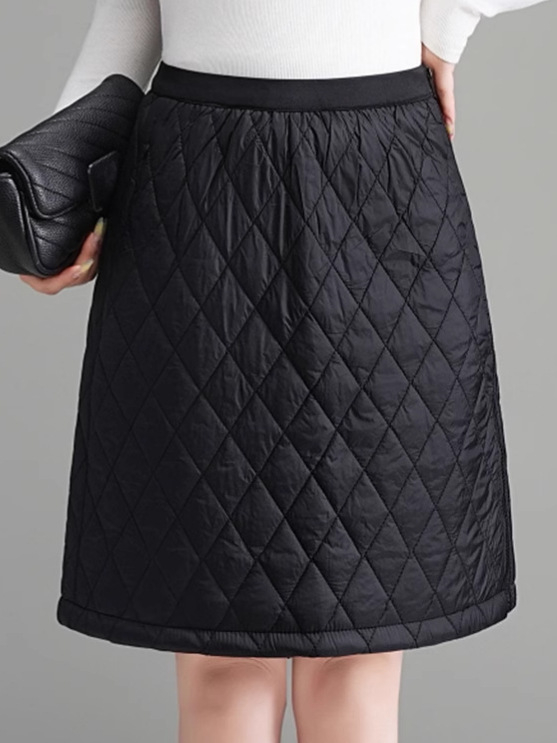 Средно дълга права пола с райета, еластичен пояс и джобове с капаци, полиестер, ежедневен стил.