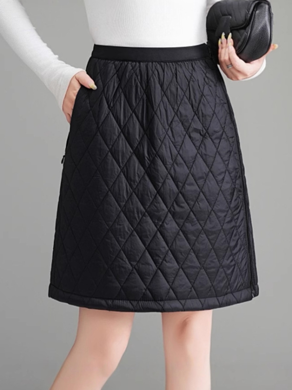 Средно дълга права пола с райета, еластичен пояс и джобове с капаци, полиестер, ежедневен стил.