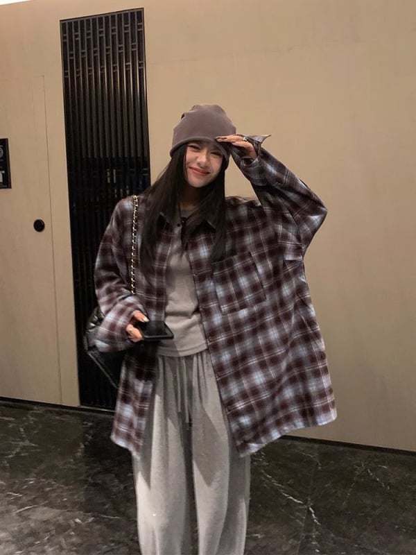 Риза с каре шарка, дълги ръкави, яка поло, свободна кройка, полиестерна смес