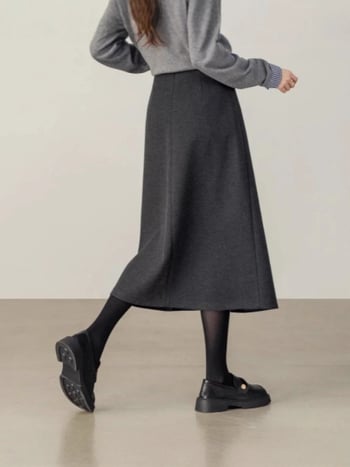 Плисирана пола с висока талия, средна дължина, вълнено-бленд плат, 70–80% полиестер, зима 2025